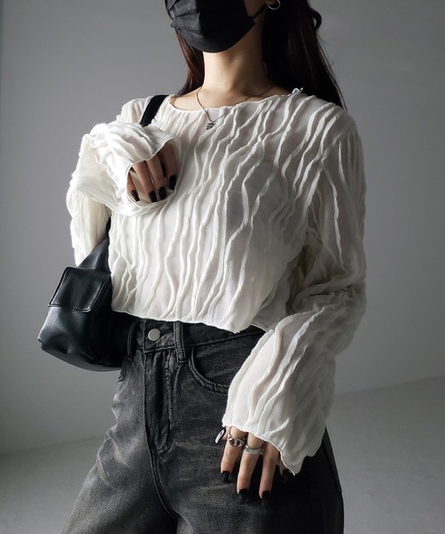me+em select(ミームセレクト)の「【 2color 】クリンクルショートシアーカットソートップス(Tシャツ/カットソー・レディース・アイボリー/ブラック・FREE)」の13枚目の写真
