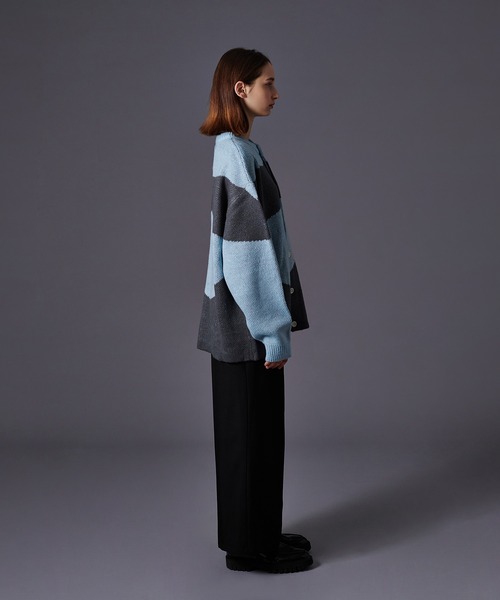ONCILY(オンシェリー)の「WAVE PATTERN KNIT CARDIGAN/ ウェーブニットカーディガン(カーディガン/ボレロ・メンズ・ブルー/ベージュ・LARGE/MEDIUM)」の6枚目の写真