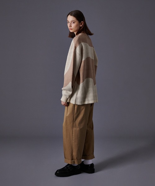 ONCILY(オンシェリー)の「WAVE PATTERN KNIT CARDIGAN/ ウェーブニットカーディガン(カーディガン/ボレロ・メンズ・ブルー/ベージュ・LARGE/MEDIUM)」の18枚目の写真