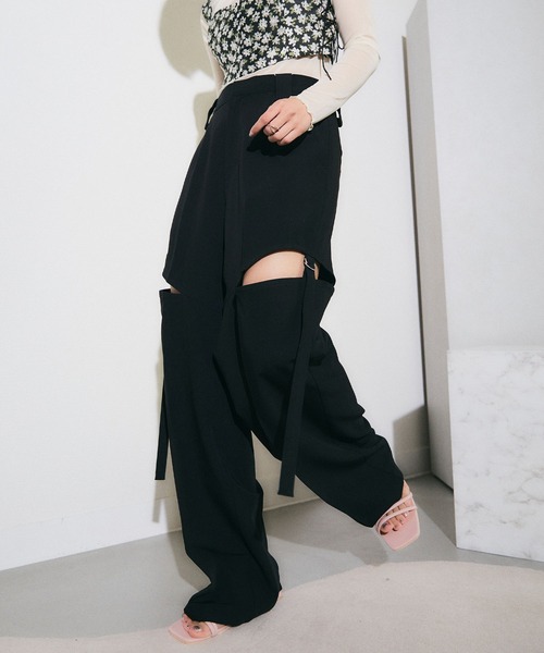 ELLEgirl（エルガール）の「サイドカットデザインワイドパンツ【ELLEgirl/エル ガール】（スラックス・レディース・チャコールグレー/ブラック・S/M）」の9枚目の写真