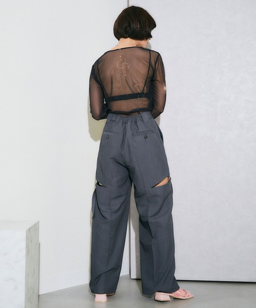 ELLEgirl（エルガール）の「サイドカットデザインワイドパンツ【ELLEgirl/エル ガール】（スラックス・レディース・チャコールグレー/ブラック・S/M）」の12枚目の写真