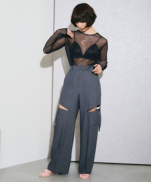 ELLEgirl（エルガール）の「サイドカットデザインワイドパンツ【ELLEgirl/エル ガール】（スラックス・レディース・チャコールグレー/ブラック・S/M）」の11枚目の写真