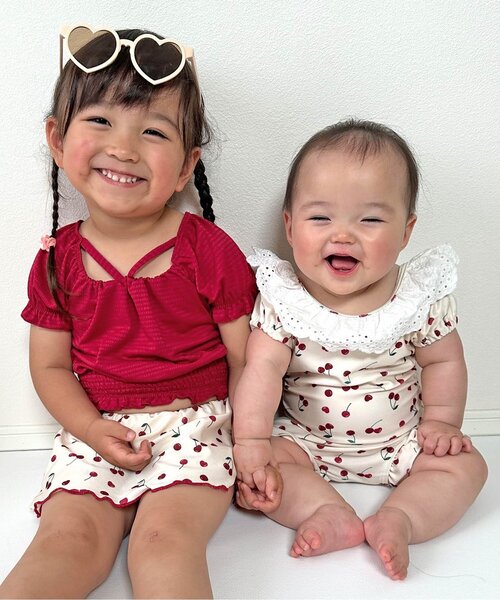 apres les cours（アプレレクール）の「【リンク】さくらんぼ・花柄ホルターパフスリーブセパレート水着（水着・キッズ・サックスブルー/レッド・80/90/100/110/120/130/140）」の5枚目の写真