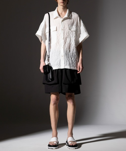 ROBES&CONFECTIONS(ローブスコンフェクションズ)の「Robes & Confections/ローブス&コンフェクションズ/Seeahand Fabric Dobby Washer Wide Sleeve Shirt(シャツ/ブラウス・レディース・ブラック/ホワイト・1/3)」の6枚目の写真