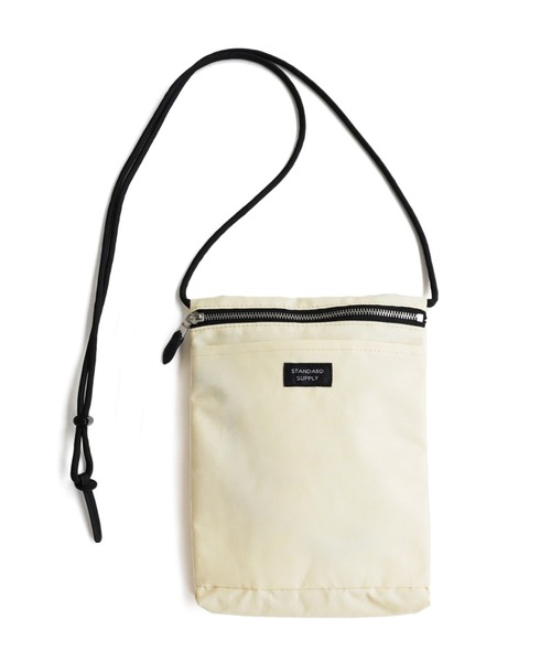STANDARD SUPPLY(スタンダードサプライ)の「スタンダードサプライ / SIMPLICITY シンプリシティ / SLING PURSE L スリングパースエル(ショルダーバッグ・レディース・グリーン/ダークパープル/ブラック/ブルー/チャコールグレー/グレー/サンドベージュ/マスタード/モカ/レッド/ダークネイビー/ケリーグリーン/アイボリー・FREE)」の2枚目の写真