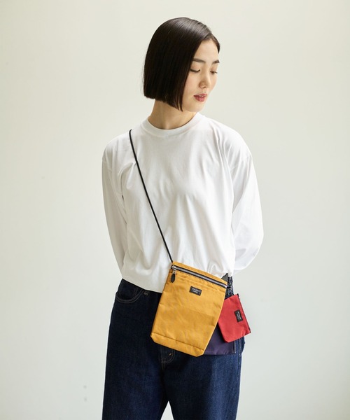 STANDARD SUPPLY(スタンダードサプライ)の「スタンダードサプライ / SIMPLICITY シンプリシティ / SLING PURSE L スリングパースエル(ショルダーバッグ・レディース・グリーン/ダークパープル/ブラック/ブルー/チャコールグレー/グレー/サンドベージュ/マスタード/モカ/レッド/ダークネイビー/ケリーグリーン/アイボリー・FREE)」の14枚目の写真