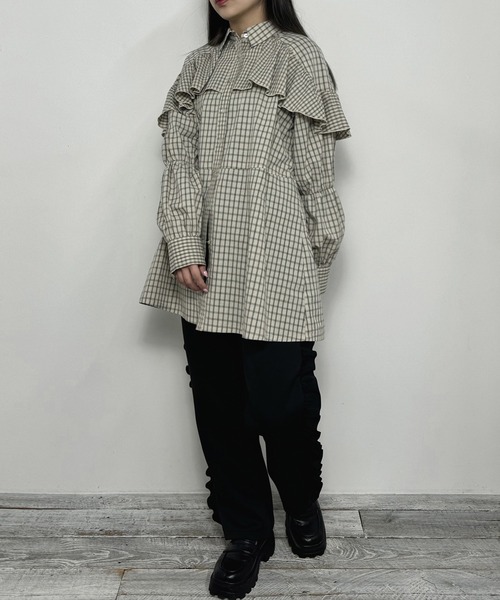 NICOLE CLUB(ニコル クラブ)の「チェックフリルチュニック(シャツ/ブラウス・レディース・ベージュ/ブラック・MEDIUM)」の17枚目の写真