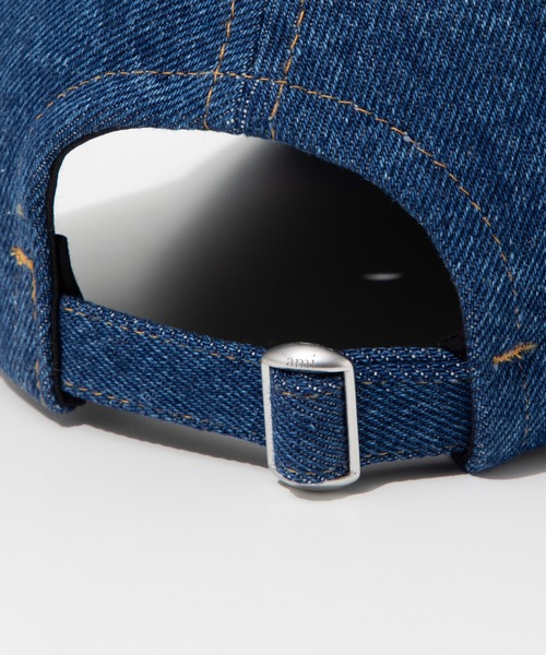 AMI Alexandre Mattiussi（アミアレクサンドルマテュッシ）の「AMI PARIS RED ADC AMI DE COEUR EMBROIDERY CAP アミ パリス  エンブロイダリー キャップ（キャップ・レディース・グレイッシュベージュ/ブルー・FREE）」の18枚目の写真