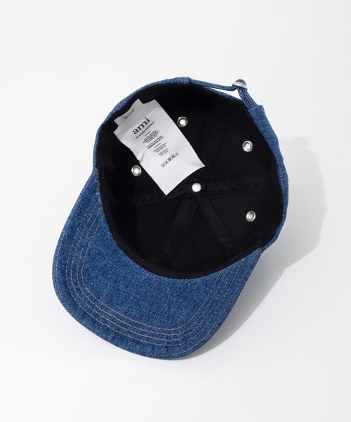 AMI Alexandre Mattiussi（アミアレクサンドルマテュッシ）の「AMI PARIS RED ADC AMI DE COEUR EMBROIDERY CAP アミ パリス  エンブロイダリー キャップ（キャップ・レディース・グレイッシュベージュ/ブルー・FREE）」の19枚目の写真