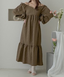 floating jacquard dress / フクレジャガードワンピース