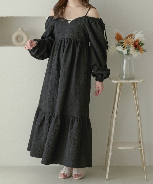 Ambre Neige(アンブルネージュ)の「floating jacquard dress / フクレジャガードワンピース(ワンピース・レディース・アイボリー/ブラック/ダークブラウン・FREE)」の6枚目の写真