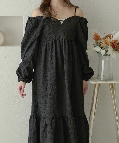 Ambre Neige(アンブルネージュ)の「floating jacquard dress / フクレジャガードワンピース(ワンピース・レディース・アイボリー/ブラック/ダークブラウン・FREE)」の7枚目の写真
