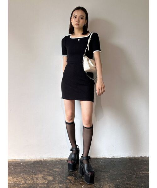 EMODA（エモダ）の「スクエアカットリブワンピース（ワンピース・レディース・ブラック/グレー/ベージュ・FREE）」の14枚目の写真
