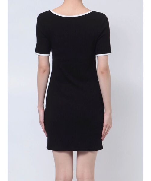 EMODA（エモダ）の「スクエアカットリブワンピース（ワンピース・レディース・ブラック/グレー/ベージュ・FREE）」の21枚目の写真