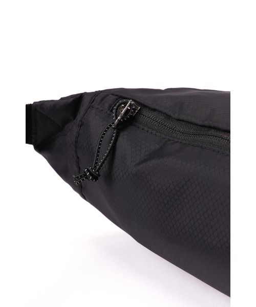 マーガレットハウエル ミズノ NYLON RIP STOP ブラックボディバッグ NYLON RIPSTOP（ボディバッグ/ウエストポーチ）｜MIZUNO（ミズノ