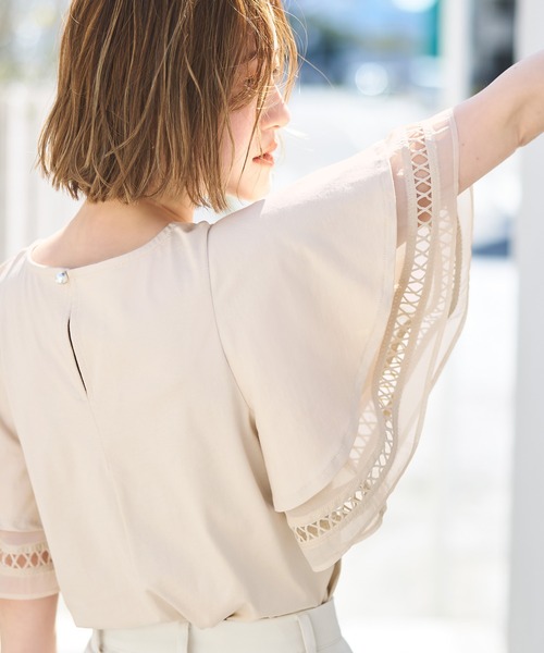 RUIRUE BOUTIQUE(ルイルエブティック)の「洗える | 【異素材MIX】レイヤードスリーブ・Tシャツ | 半袖 ラウンドネック トップス 体型カバー オフィスカジュアル 通勤服 華やか フレアスリーブ レイヤードスリーブ シアー Tシャツ(シャツ/ブラウス・レディース・ベージュ/グリーン/ブラック・S/M/L/LL/3L)」の6枚目の写真