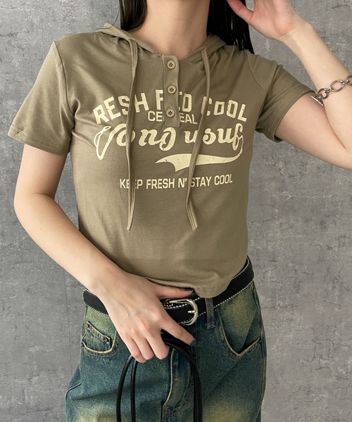 dispark(ディスパーク)の「DISPARK/ロゴショートフード付きTシャツ(Tシャツ/カットソー・レディース・アイボリー/カーキ・FREE)」の2枚目の写真