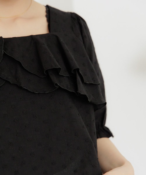 flower(フラワー)の「ペタルラッフルブラウス(シャツ/ブラウス・レディース・ブラック/ホワイト・FREE)」の5枚目の写真