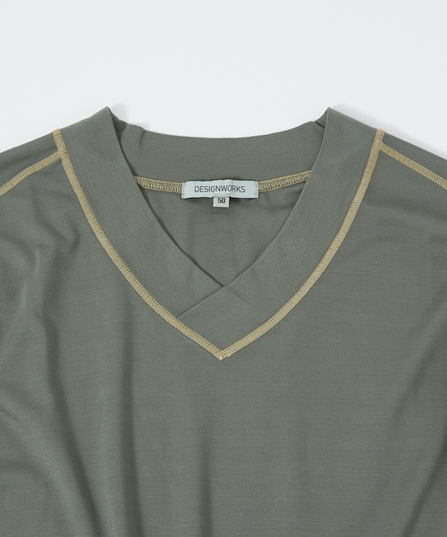 DESIGNWORKS(デザインワークス)の「重ねVネック 半袖Tシャツ(Tシャツ/カットソー・メンズ・グレー・50/46/48)」の2枚目の写真