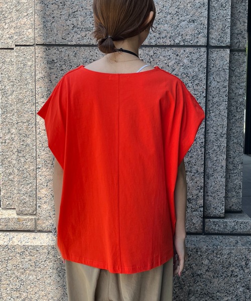 DouDou(ドゥドゥ)の「【WEB限定】 タックショルダープルオーバー(Tシャツ/カットソー・レディース・オレンジ/オフホワイト/ブラック・FREE)」の7枚目の写真