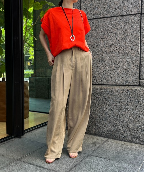 DouDou(ドゥドゥ)の「【WEB限定】 タックショルダープルオーバー(Tシャツ/カットソー・レディース・オレンジ/オフホワイト/ブラック・FREE)」の16枚目の写真