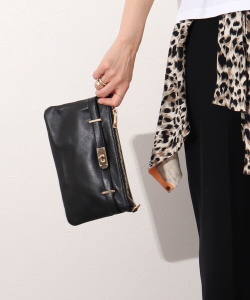 ノーリーズ　ひねり金具　チェーン　ショルダーバッグ NOLLEY'S（ノーリーズ）の「ヒネリ2wayチェーンショルダーバッグ