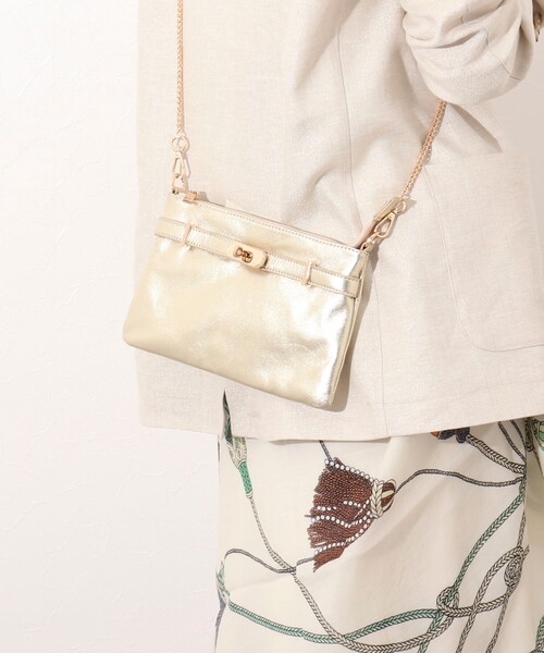 NOLLEY’S（ノーリーズ）の「ヒネリカナグチェーンポシェット（ショルダーバッグ・レディース・ブラック/ゴールド・FREE）」の20枚目の写真