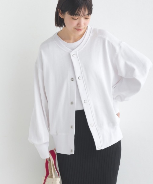 OMNES（オムネス）の「ハニカムストレッチ袖ボリュームカーディガン（カーディガン/ボレロ・レディース・ネイビー/ホワイト/ブラック/アイボリー・FREE）」の2枚目の写真