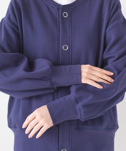 OMNES（オムネス）の「ハニカムストレッチ袖ボリュームカーディガン（カーディガン/ボレロ・レディース・ネイビー/ホワイト/ブラック/アイボリー・FREE）」の7枚目の写真