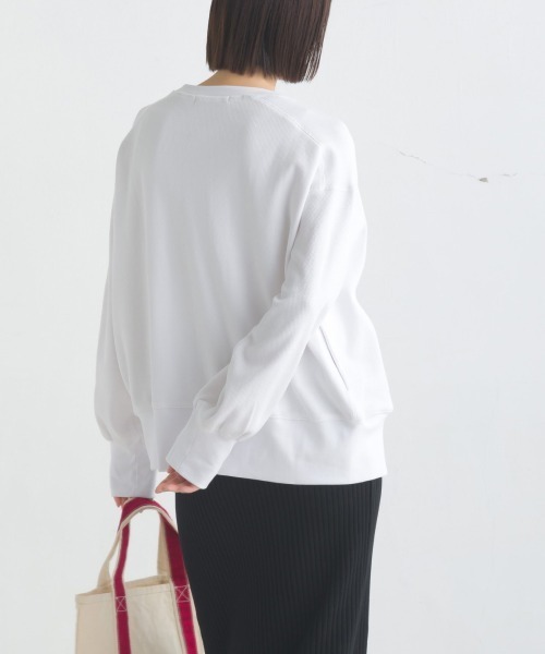 OMNES（オムネス）の「ハニカムストレッチ袖ボリュームカーディガン（カーディガン/ボレロ・レディース・ネイビー/ホワイト/ブラック/アイボリー・FREE）」の13枚目の写真