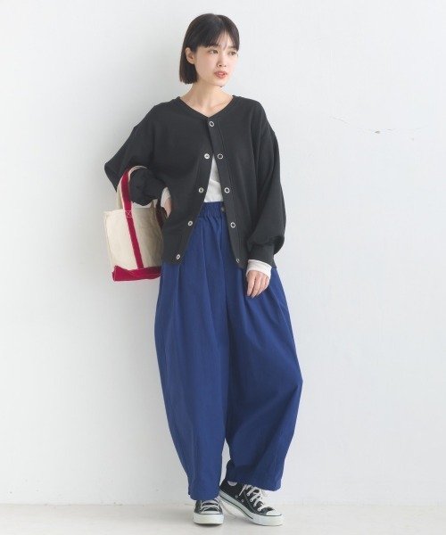 OMNES（オムネス）の「ハニカムストレッチ袖ボリュームカーディガン（カーディガン/ボレロ・レディース・ネイビー/ホワイト/ブラック/アイボリー・FREE）」の20枚目の写真