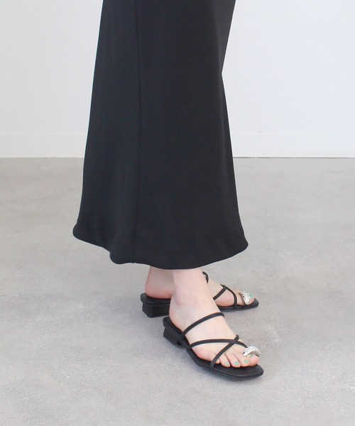 Dhyana.（ディアナドット）の「【Dhyana.】ビジュートングサンダル（サンダル・レディース・ベージュ/ブラック・22.5cm/23.5cm/24.5cm）」の18枚目の写真