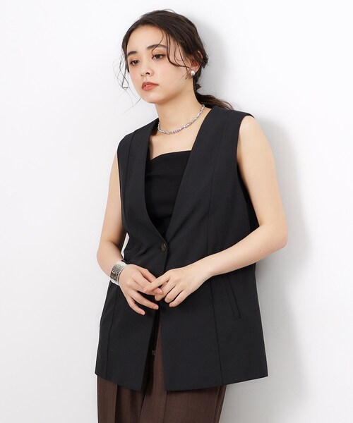 OPAQUE.CLIP（オペークドットクリップ）の「◆ノーカラーVネックジレ【洗濯機洗い可】（ベスト・レディース・ブラック/ライトベージュ・40/38/42）」の9枚目の写真