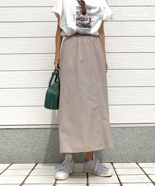 Q（キュー）の「シアーサイドバイカラーフレアスカート（スカート・レディース・ブラック/ベージュ・MEDIUM）」の12枚目の写真