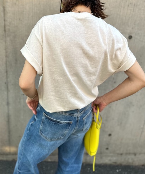 mi via loca(ミヴィアロカ)の「GILDAN FABULOUSハートロゴ半袖Tシャツ 【PT NO. MVL046 ※2A】(Tシャツ/カットソー・レディース・オフホワイト/ピンク/ベージュ/ナチュラル・MEDIUM/LARGE)」の17枚目の写真