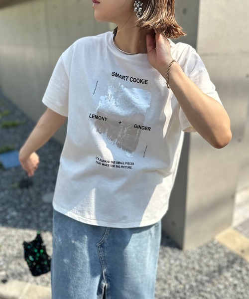 mi via loca（ミヴィアロカ）の「グランジ箔ロゴプリントTシャツ（Tシャツ/カットソー・レディース・ホワイト系その他/スミクロ/オフホワイト・FREE）」の14枚目の写真