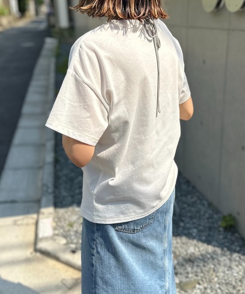 mi via loca（ミヴィアロカ）の「グランジ箔ロゴプリントTシャツ（Tシャツ/カットソー・レディース・ホワイト系その他/スミクロ/オフホワイト・FREE）」の5枚目の写真