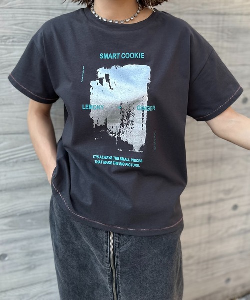 mi via loca（ミヴィアロカ）の「グランジ箔ロゴプリントTシャツ（Tシャツ/カットソー・レディース・ホワイト系その他/スミクロ/オフホワイト・FREE）」の13枚目の写真