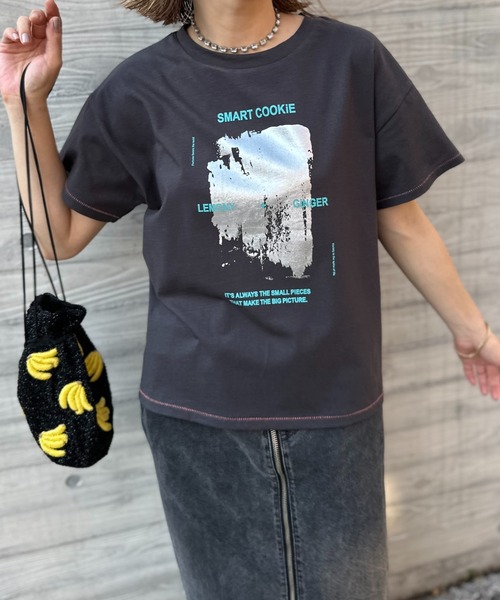 mi via loca（ミヴィアロカ）の「グランジ箔ロゴプリントTシャツ（Tシャツ/カットソー・レディース・ホワイト系その他/スミクロ/オフホワイト・FREE）」の10枚目の写真