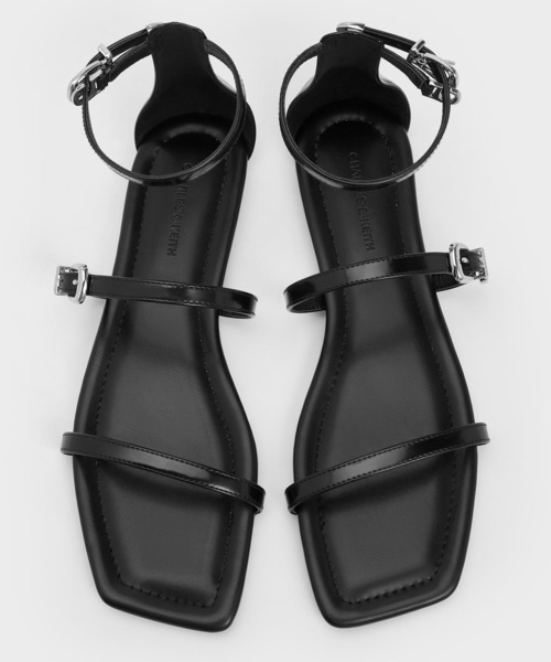 【セール】スクエアトゥ バックルトリプルストラップサンダル（サンダル）｜CHARLES & KEITH（チャールズ & キース）