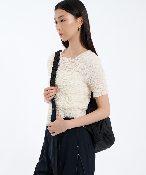 PUBLIC TOKYO（パブリックトウキョウ）の「シャーリングハーフスリーブTOP（Tシャツ/カットソー・レディース・レッド/ブラック/ホワイト/ブルー・FREE）」の9枚目の写真