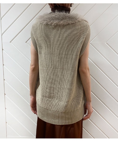 GALENA（ガレナ）の「【GALENA/ガレナ】ニットコンビフェイクファーベスト（ベスト・レディース・ベージュ/ホワイト/ブラック・FREE）」の20枚目の写真