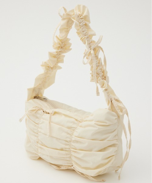 SLY（スライ）の「SHIRRING RIBBON NYLON BAG シャーリング リボン ナイロン バッグ（ショルダーバッグ・レディース・オフホワイト/ブラック/レッド・FREE）」の5枚目の写真