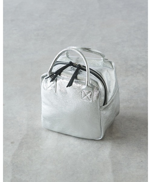 un dix cors(アンディコール)の「キューブボックスメタリック2WAYバッグ(ショルダーバッグ・レディース・ブラック/シルバー・FREE)」の12枚目の写真