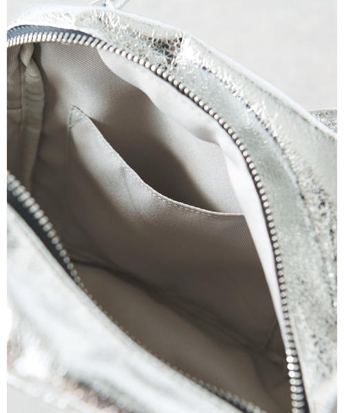 un dix cors(アンディコール)の「キューブボックスメタリック2WAYバッグ(ショルダーバッグ・レディース・ブラック/シルバー・FREE)」の17枚目の写真