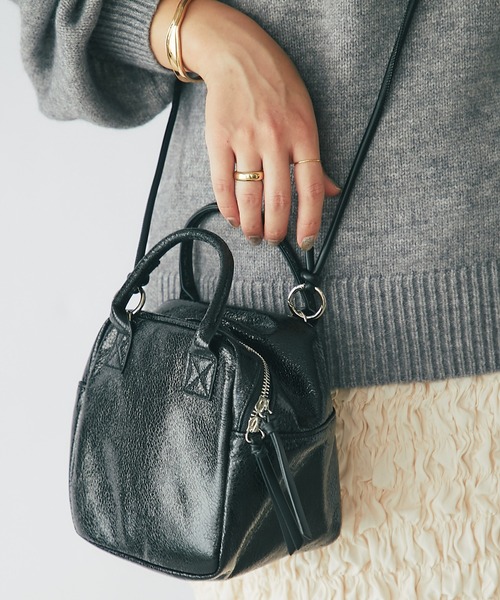 un dix cors(アンディコール)の「キューブボックスメタリック2WAYバッグ(ショルダーバッグ・レディース・ブラック/シルバー・FREE)」の5枚目の写真