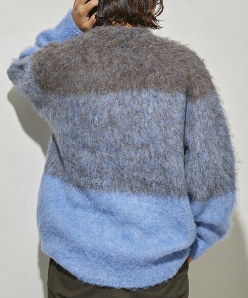 Firsthand（ファーストハンド）の「Firsthand/ファーストハンド グラデーションシャギークルーネックニット / シャギーニット（ニット/セーター・メンズ・ブルー/ベージュ/ブラック・1/0）」の10枚目の写真