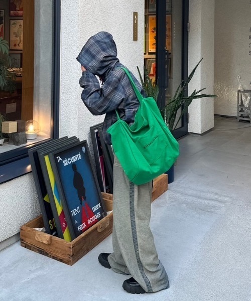 nemne store(ネンネストア)の「【keel】チェックナイロンテックブルゾン(ブルゾン・レディース・ネイビー/ボルドー/ブルー/ピンク系/ブルー系・SMALL/MEDIUM)」の7枚目の写真