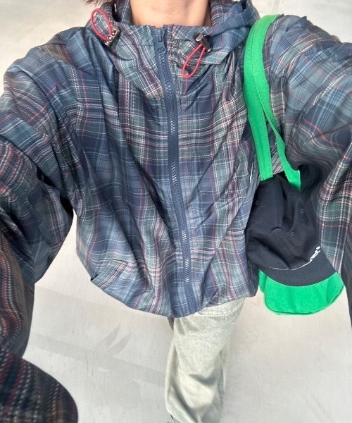 nemne store(ネンネストア)の「【keel】チェックナイロンテックブルゾン(ブルゾン・レディース・ネイビー/ボルドー/ブルー/ピンク系/ブルー系・SMALL/MEDIUM)」の11枚目の写真