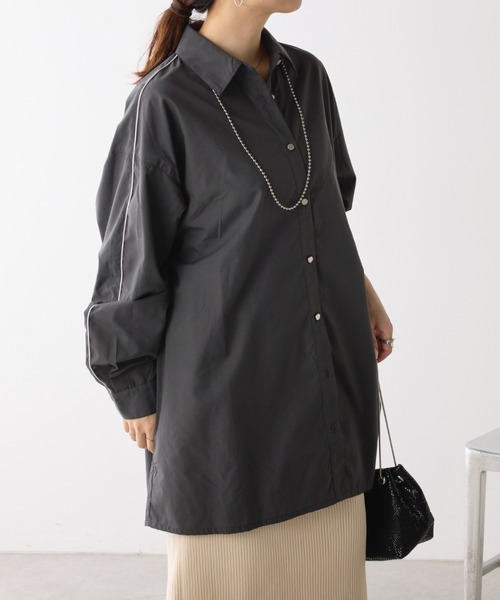 NUNIFE(ユニフィー)の「【UNISEX】袖パイピングシャツ(シャツ/ブラウス・レディース・ブラック/ブルー/ライトグレー・FREE)」の9枚目の写真
